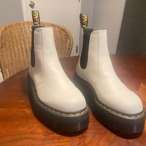 Dr.Martens white platform Chelsea boots